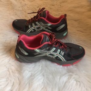 ACIS Running Shoes Size 9